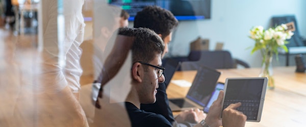 QBE Survey: 80% of Large U.S. Companies Hit by Employee Fraud as AI Threat Grows - Insurance Claims News Article