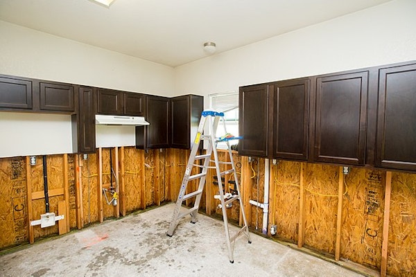 Washington Landlord Sues State Farm Over Seven-Adjuster Water Damage Claim